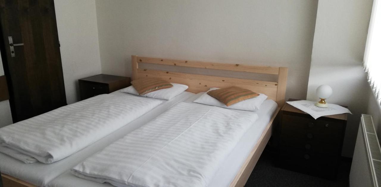 Hotel Apollo Valašské Meziříčí Eksteriør bilde