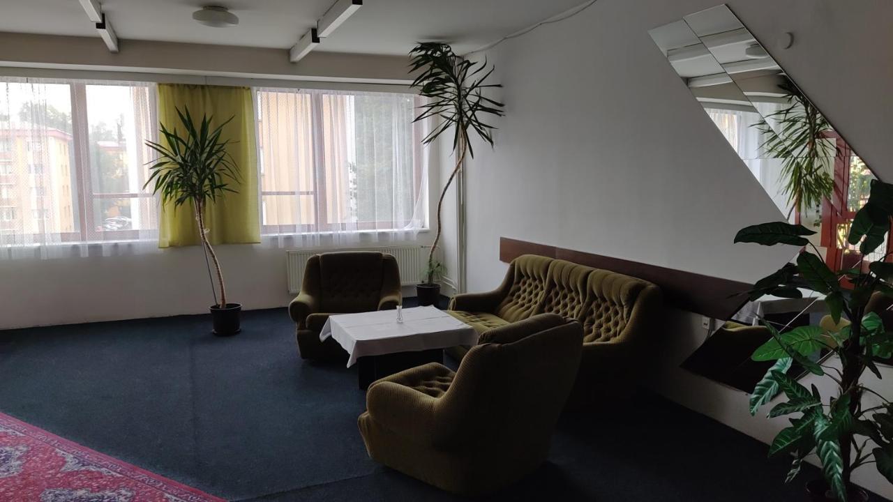 Hotel Apollo Valašské Meziříčí Eksteriør bilde
